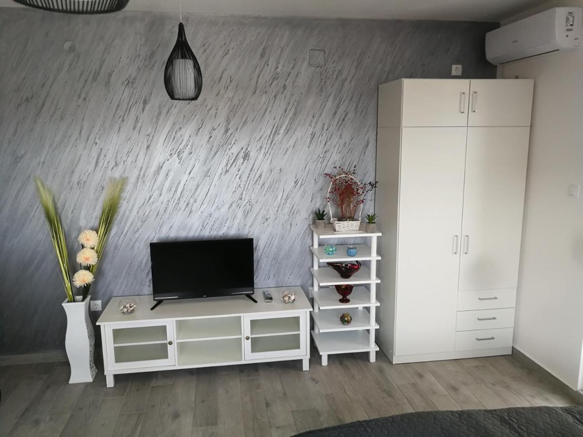Danica Apartment Sremska Mitrovica Exterior photo