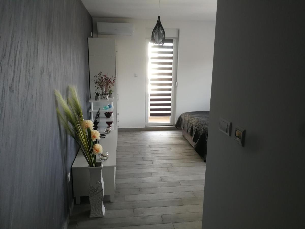 Danica Apartment Sremska Mitrovica Exterior photo