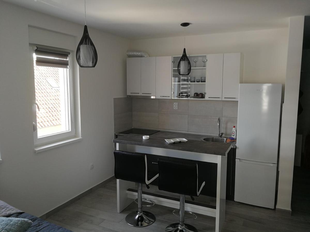 Danica Apartment Sremska Mitrovica Exterior photo