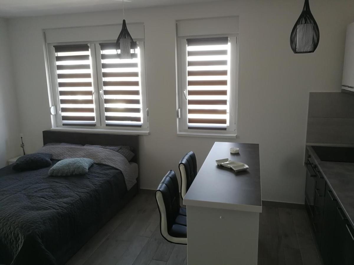 Danica Apartment Sremska Mitrovica Exterior photo